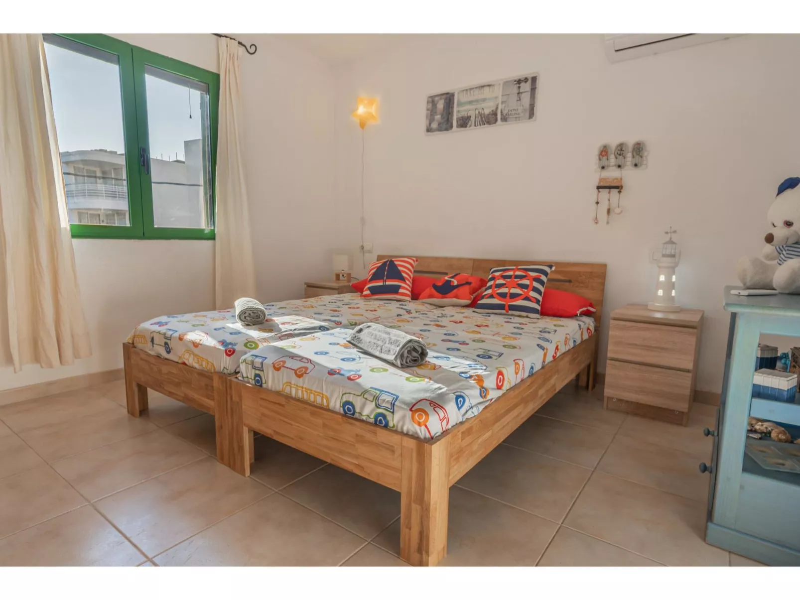Sunwing Beach-Inside
