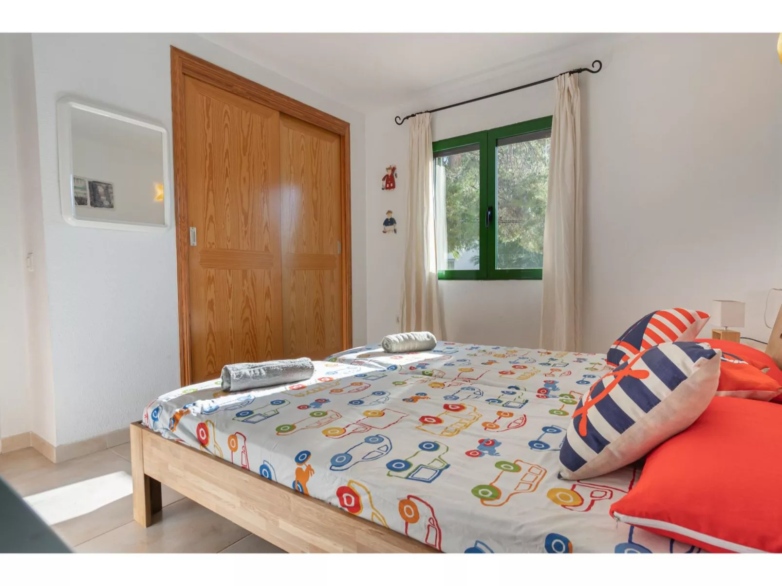 Sunwing Beach-Inside