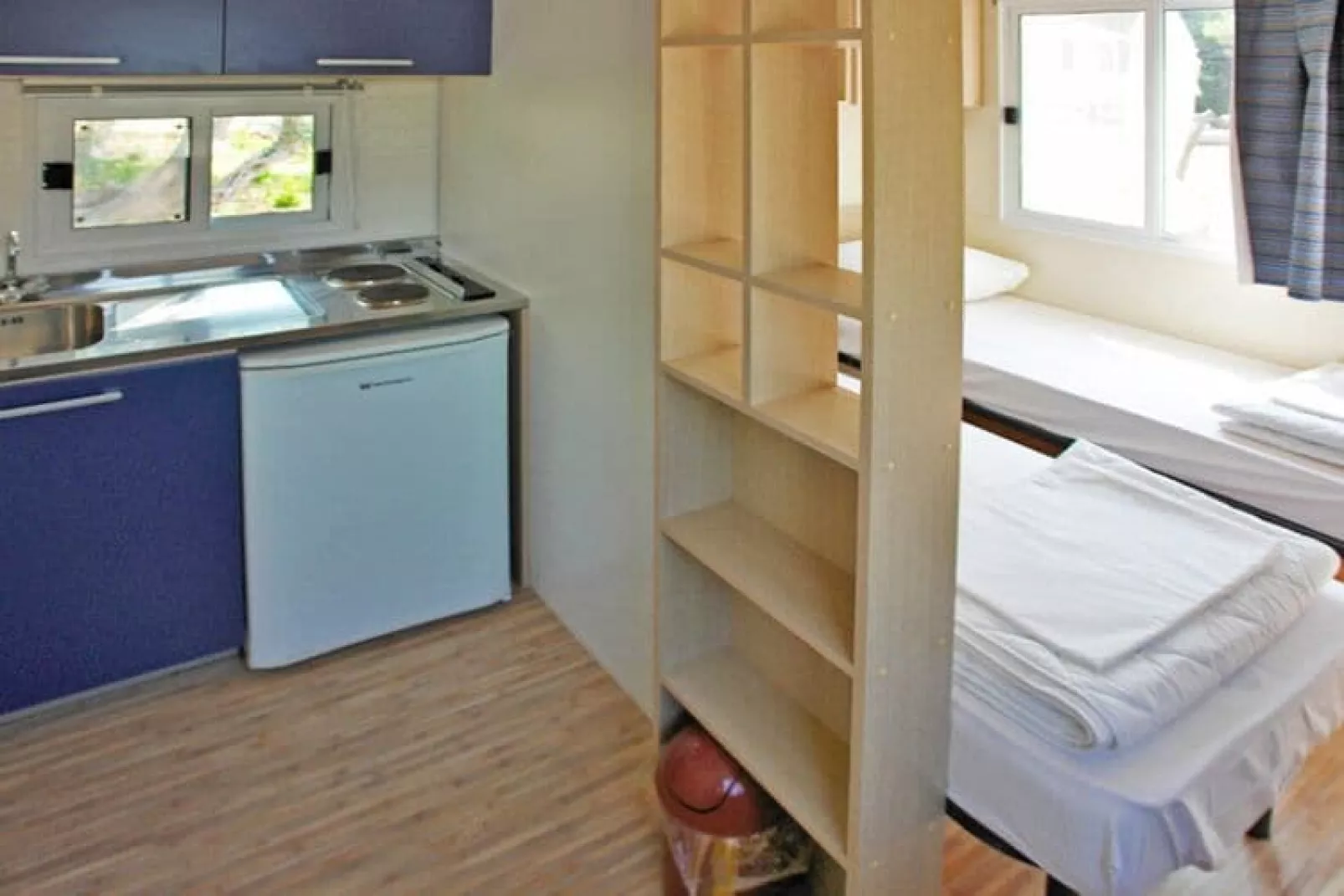 Mobile Homes Kovacine Cres-MH Twin - 3 Pers-Kitchen