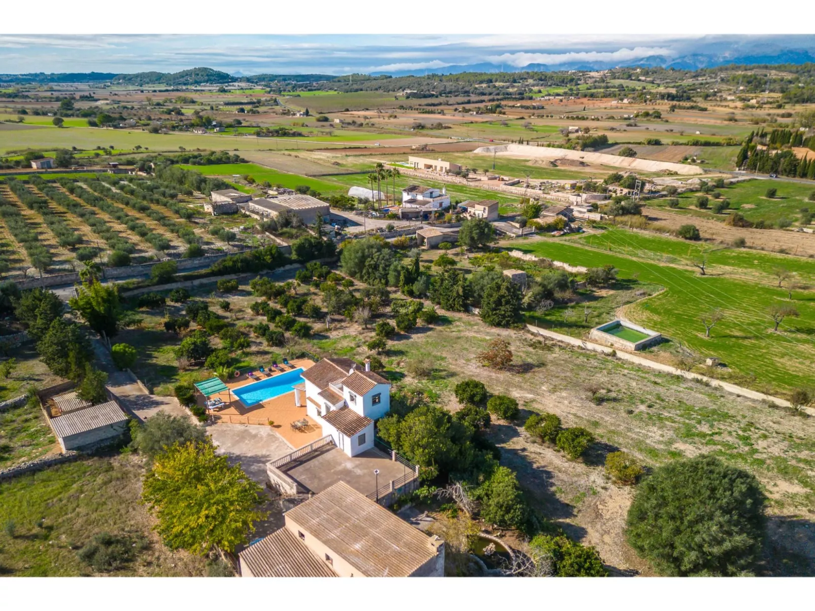 Son Alcaines Sineu-Draußen
