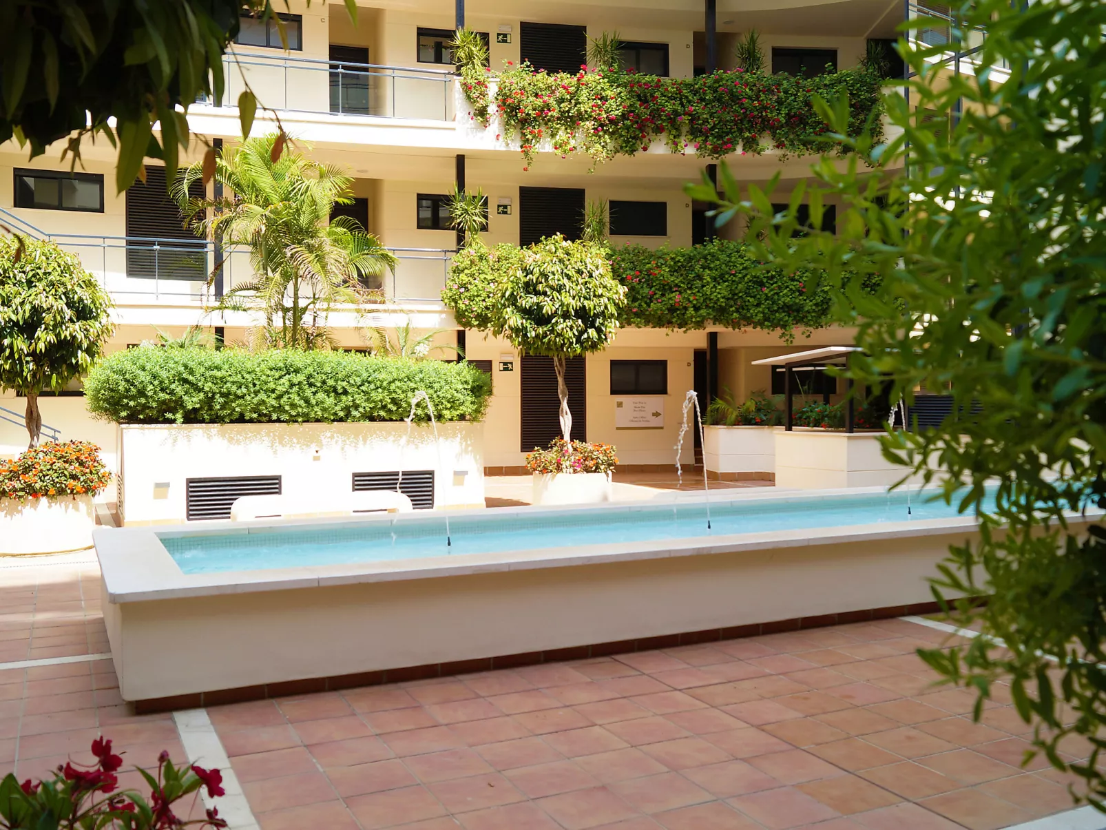 Cosmo Beach-Outside