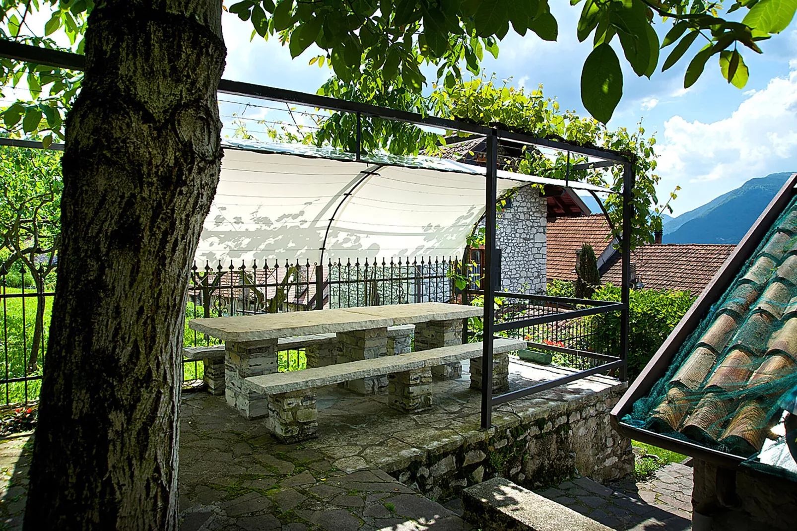 Casa delle Alpi-Terrassenbalkon