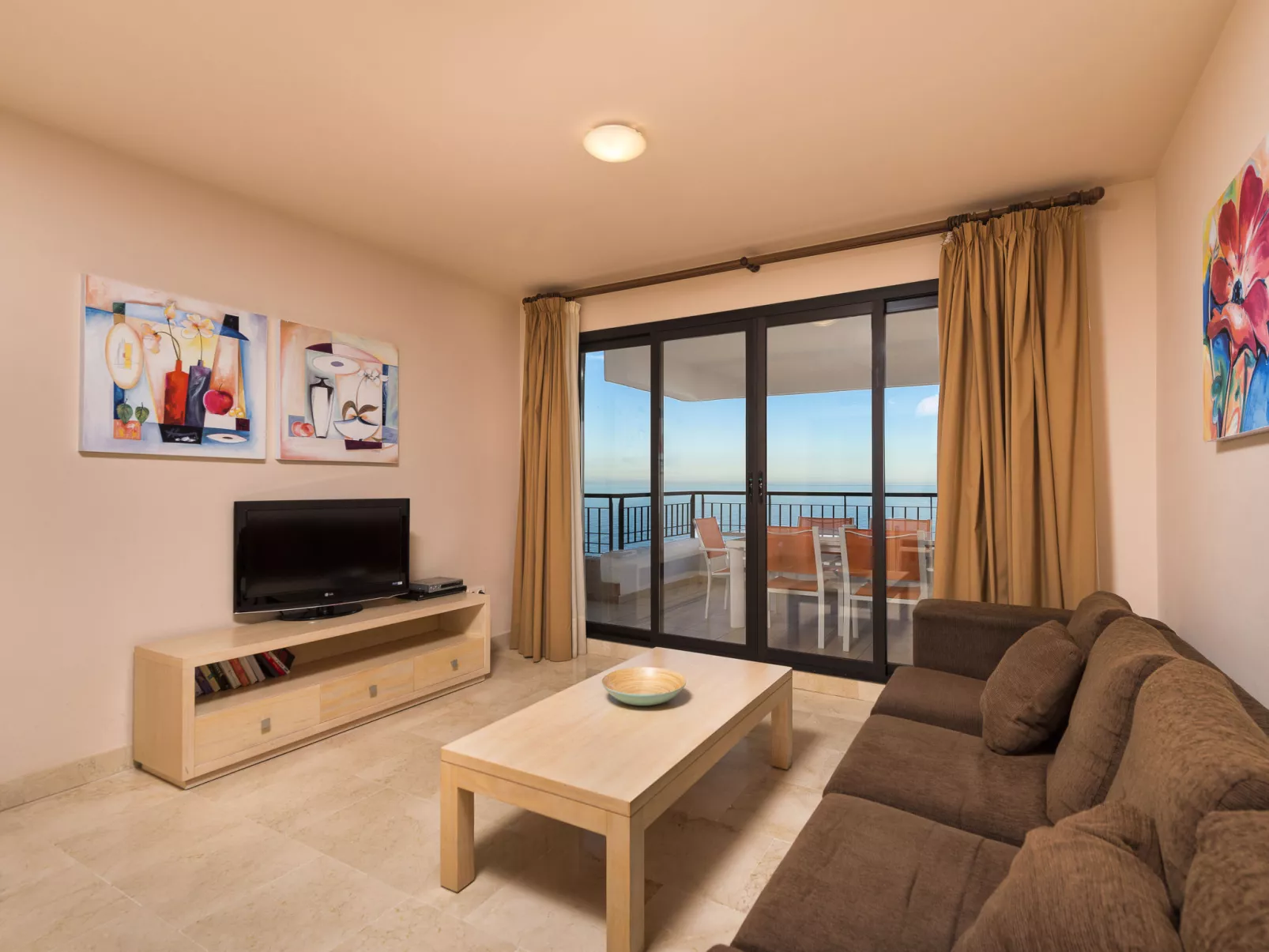 Sea Front-Inside