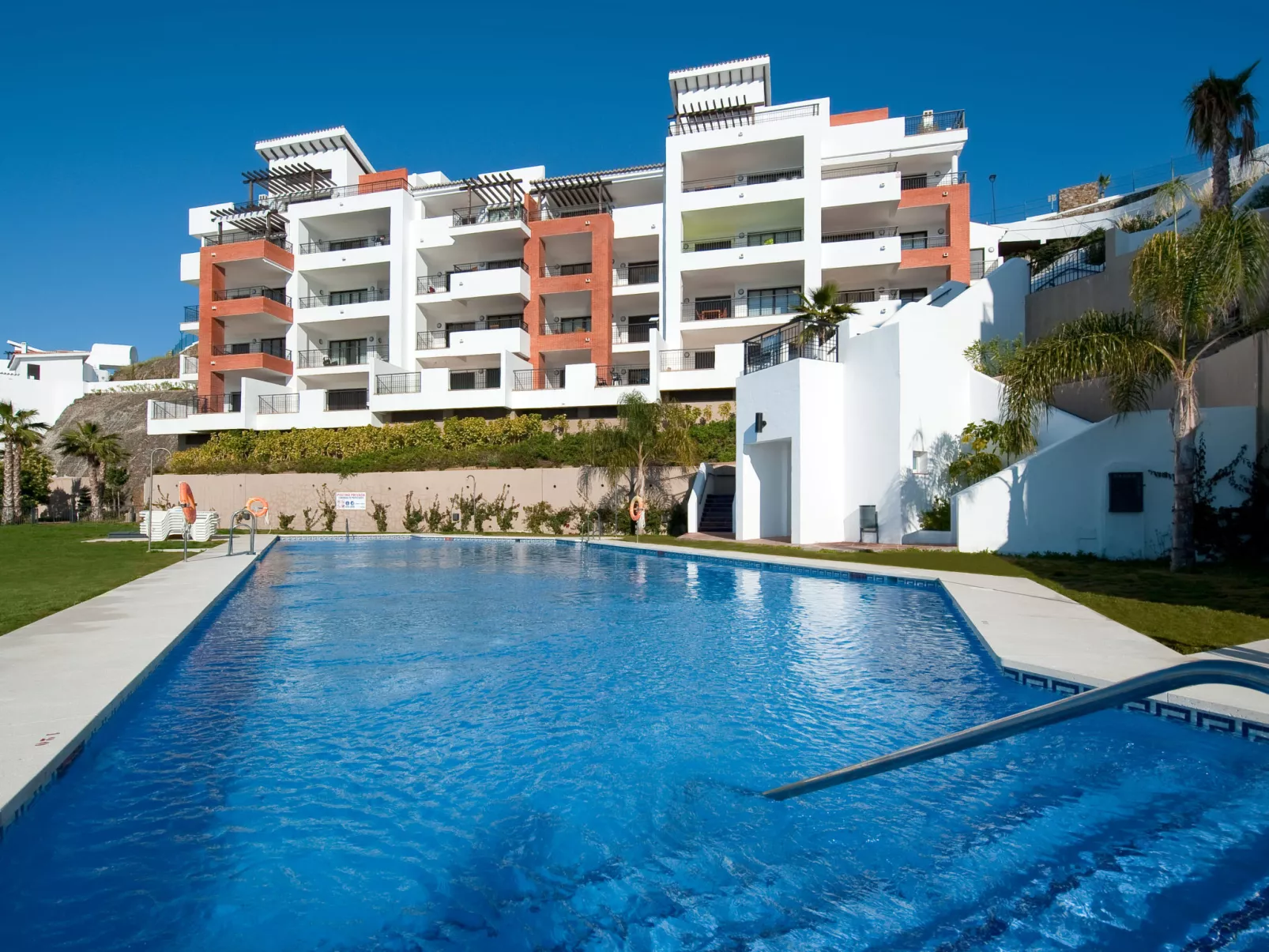 Sea Front-Outside