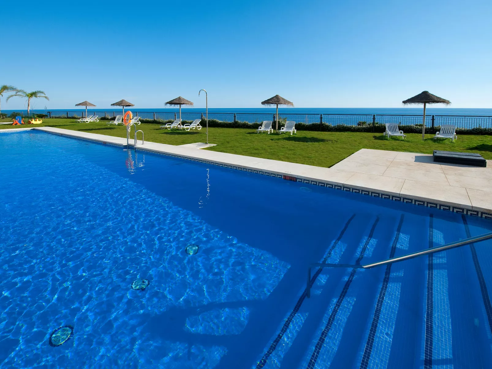 Sea Front-Outside