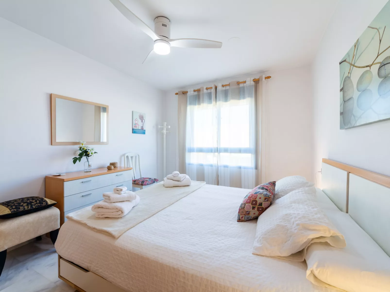 Dioniso - Playa Romanilla-Inside