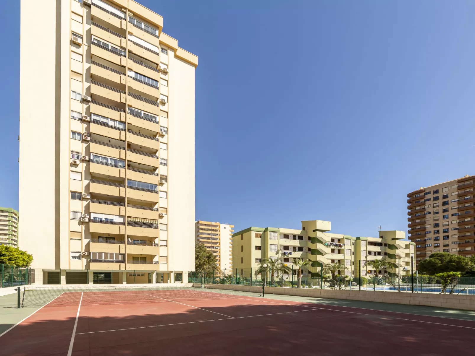 Torre Marfil-Outside