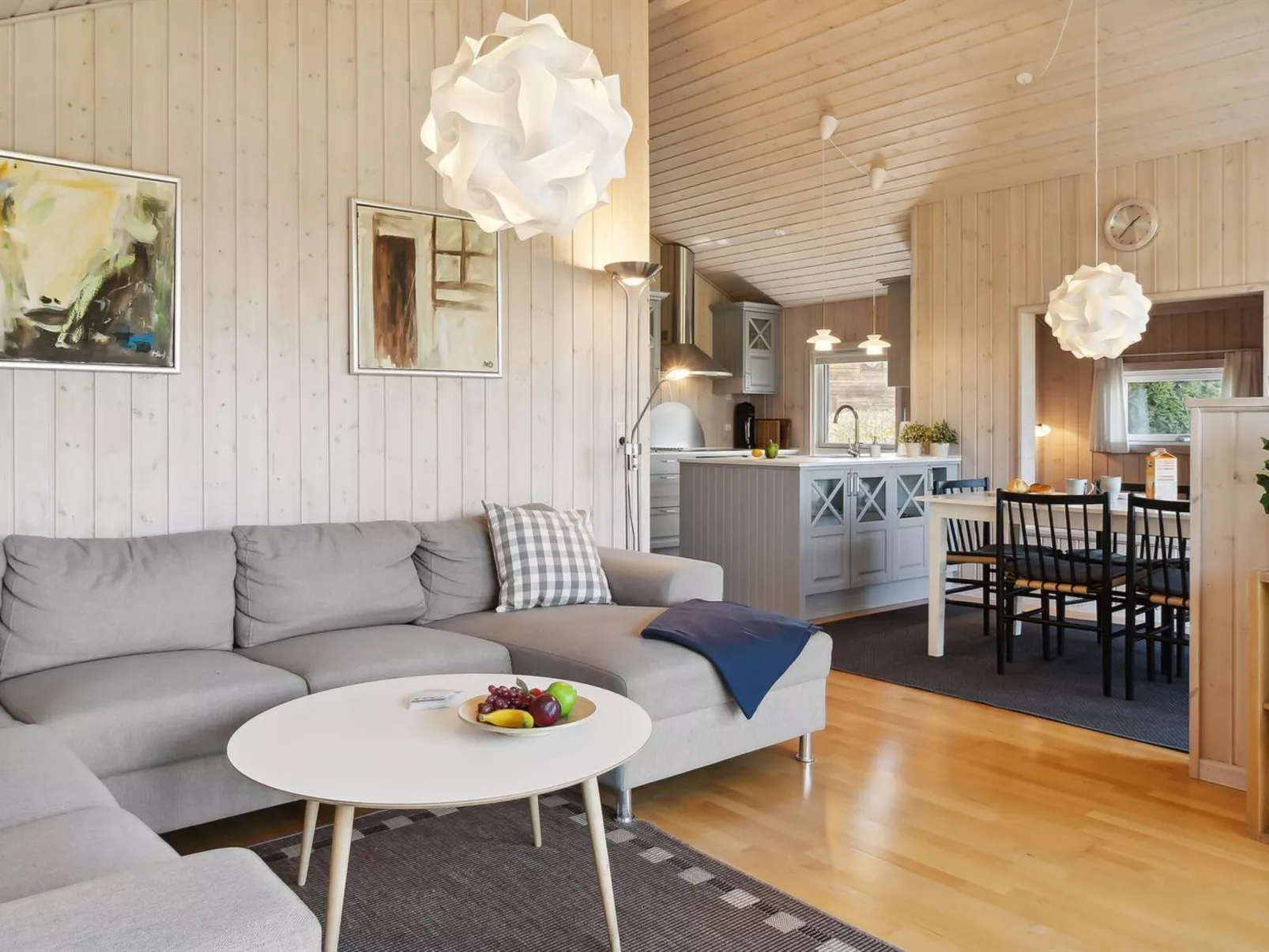 "Florentin" - 1km from the sea-Inside