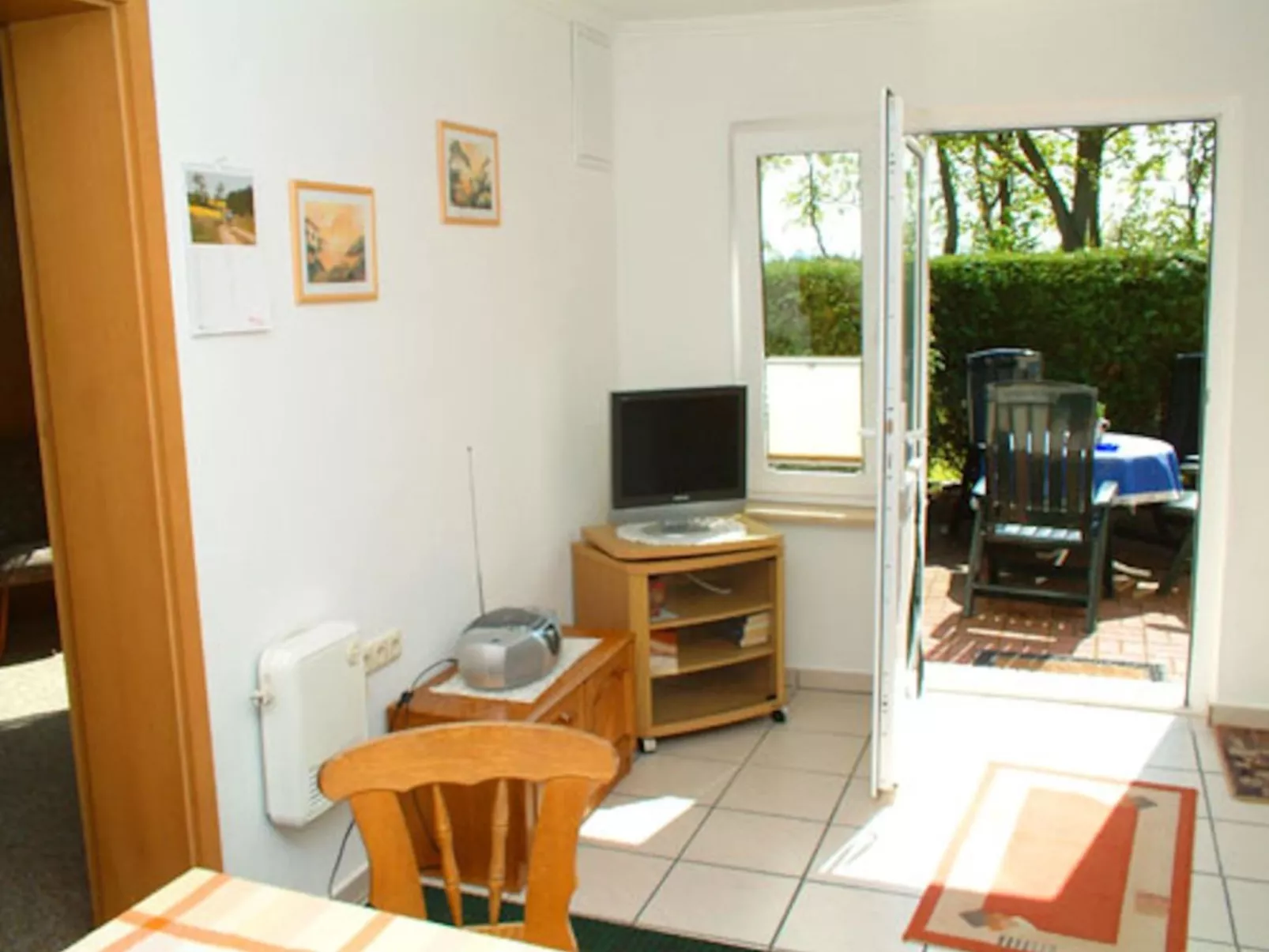Schmidt (App. 3)-Inside