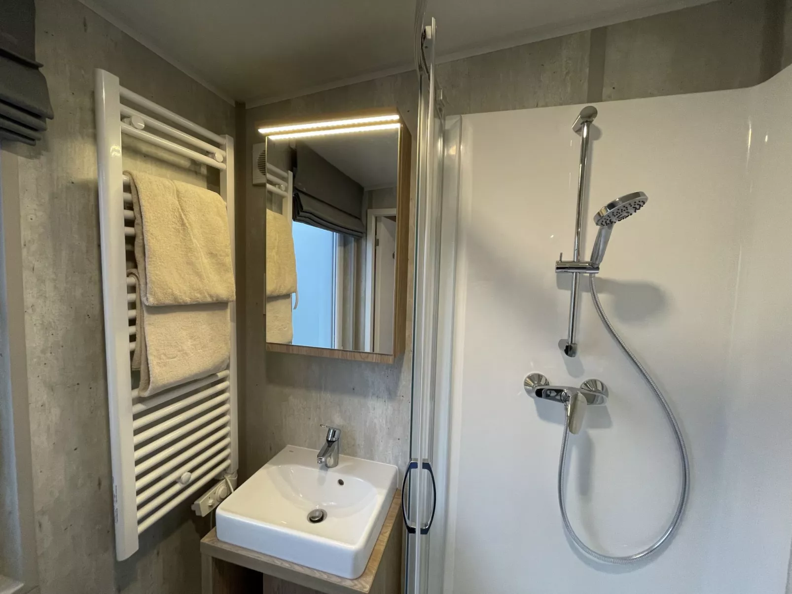 Tiny Haus Ela-Inside