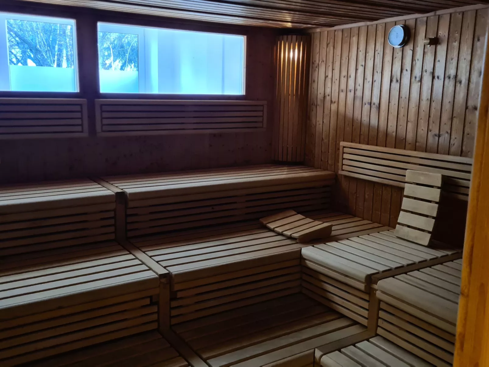 Lula inklusive Schwimmbad und Sauna-Drinnen