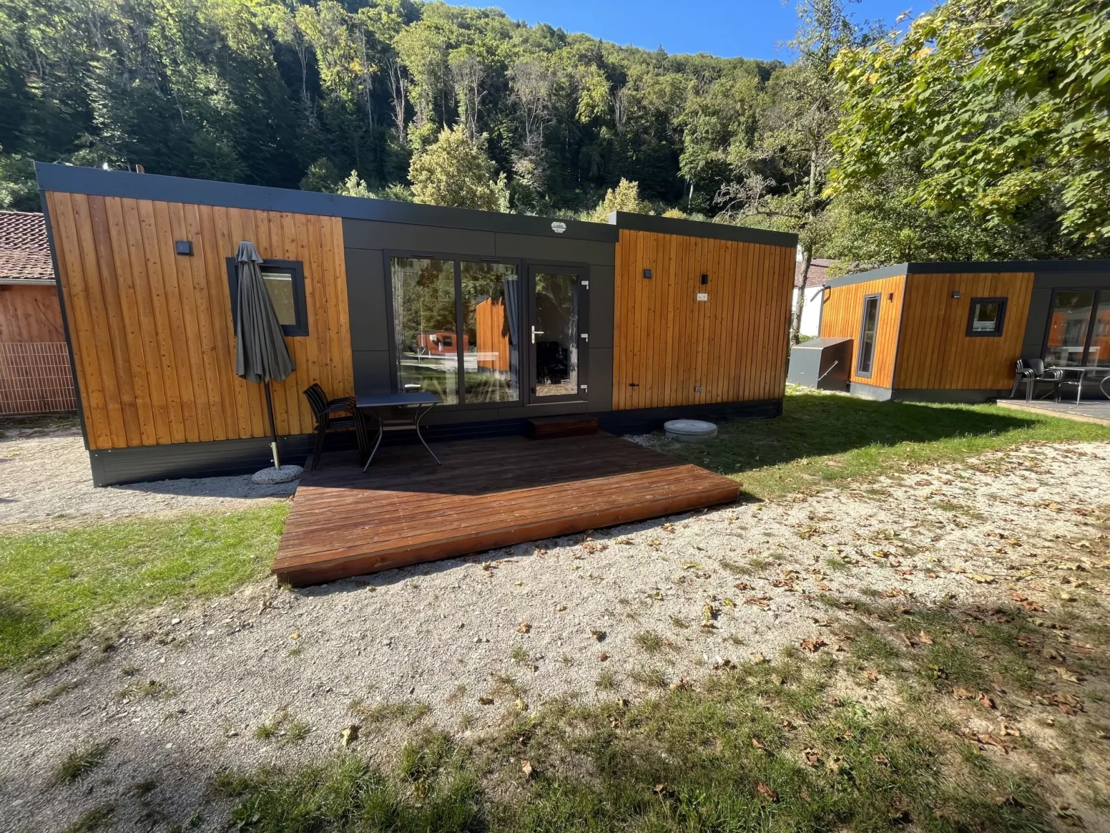 Tiny Haus Family-Home-Outside