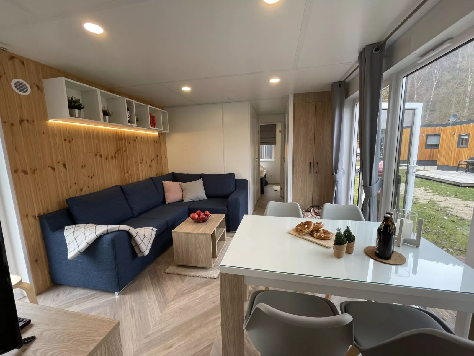 Tiny Haus Panorama-Inside
