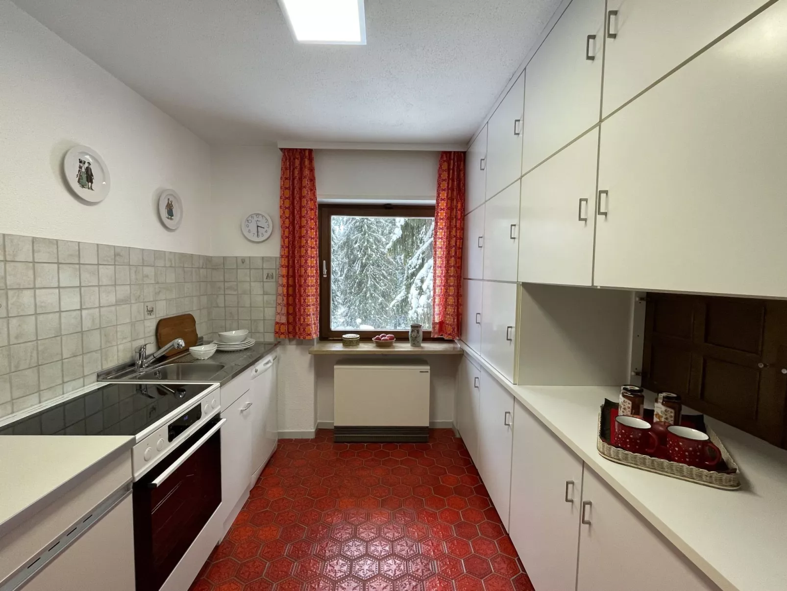 Habsberg-Inside
