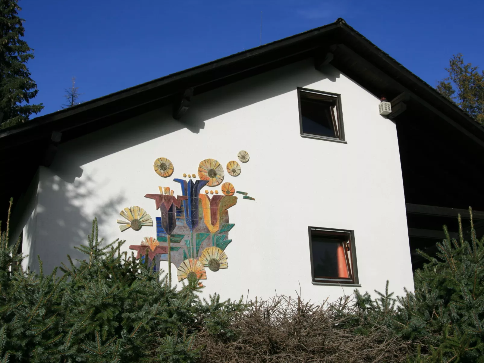 Habsberg-Outside