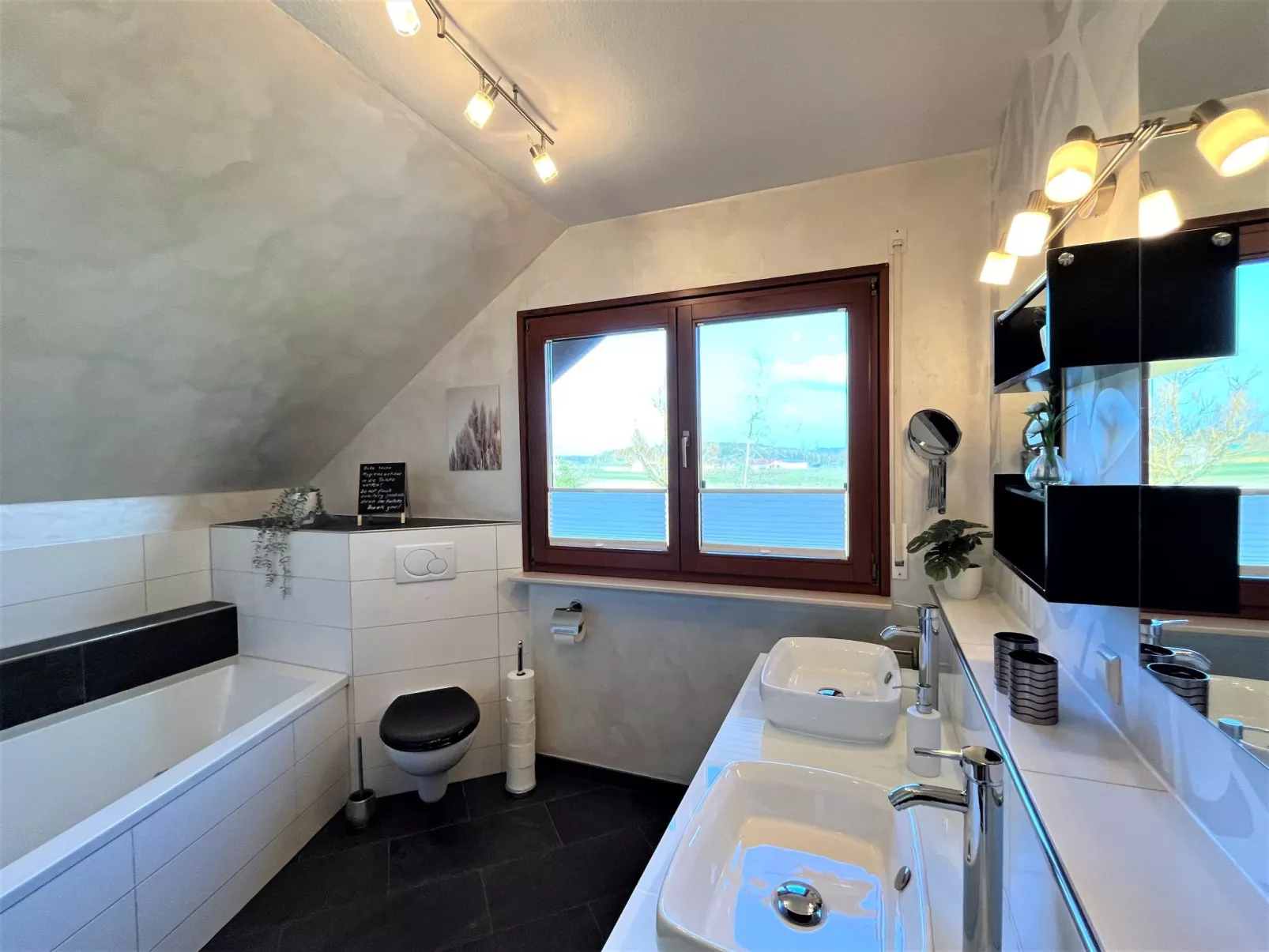 Haus an der Sonne-Inside