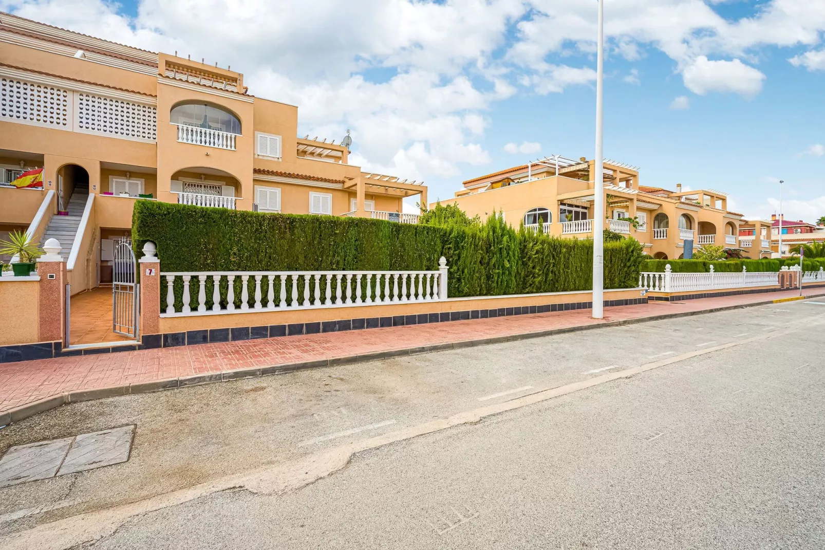 Lovely Bungalow with Swimming pool-Areas summer 1km
