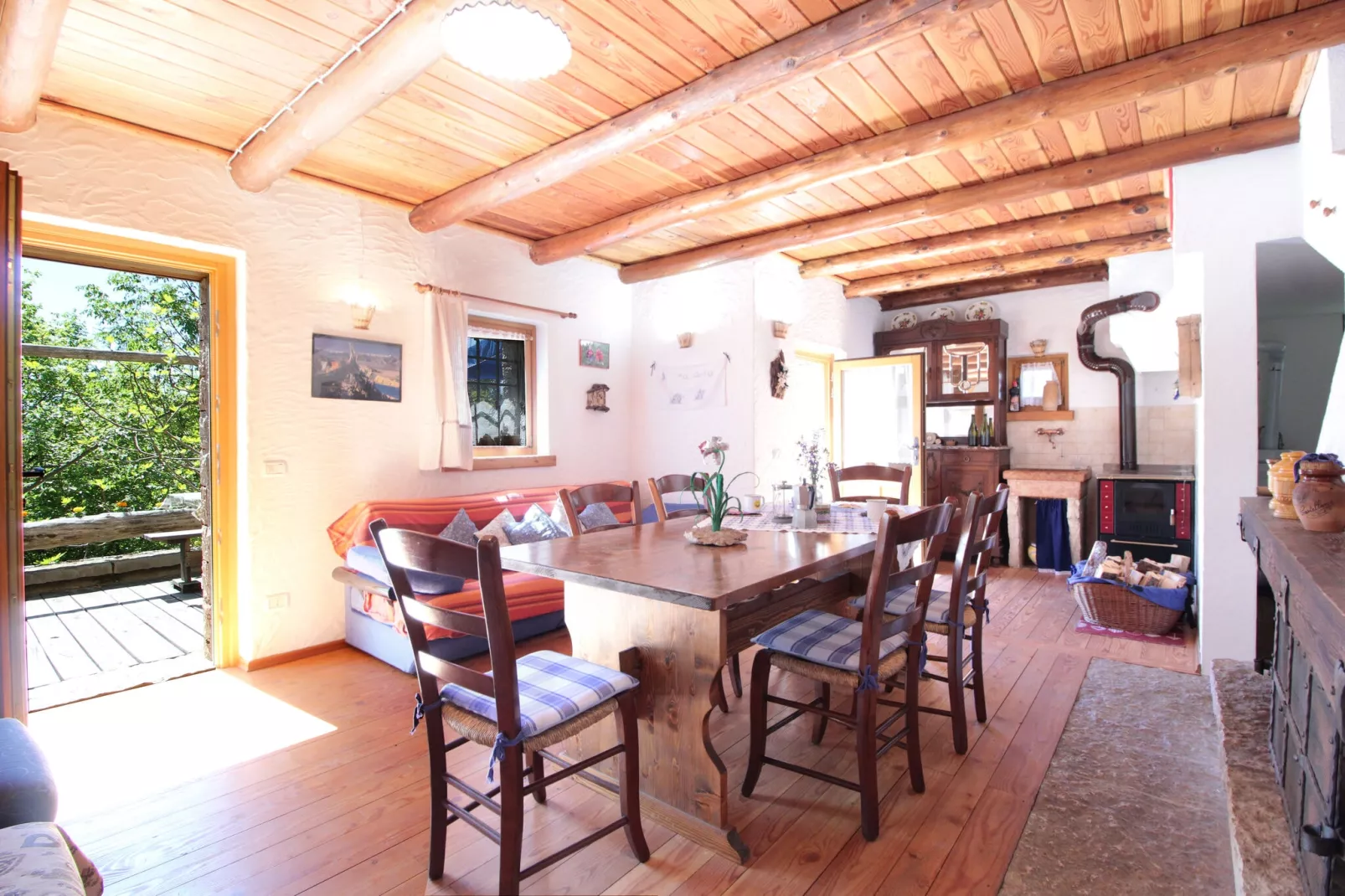 Costa di Gial-Living room