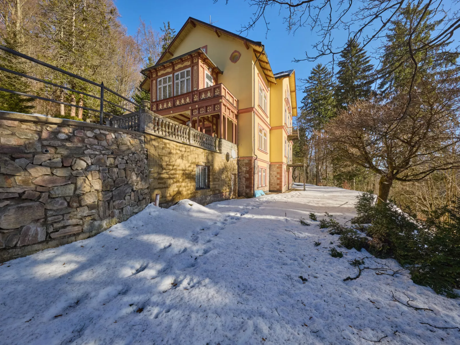 Villa Belvedere-Outside