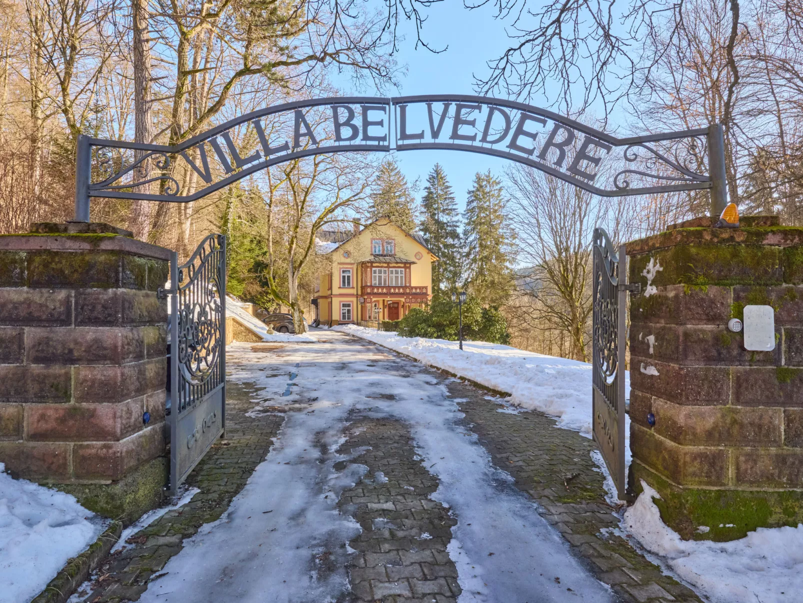 Villa Belvedere-Outside