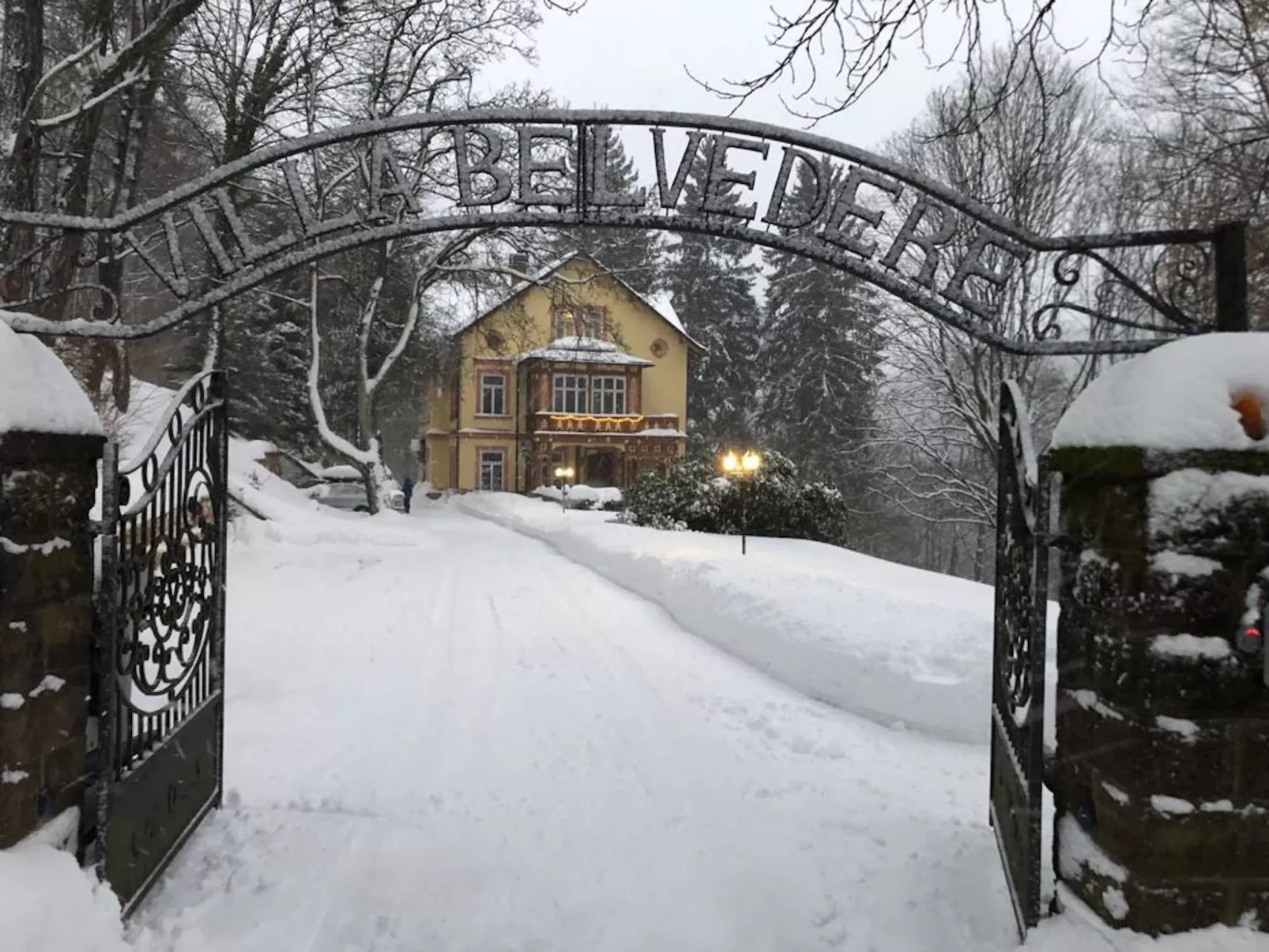 Villa Belvedere-Outside