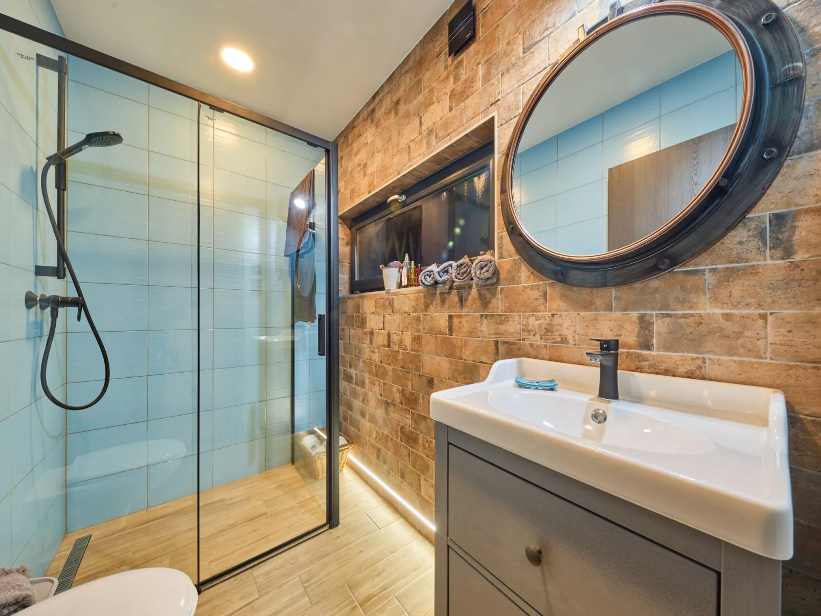 Luxe Timber Lodge & Yoga Loft-Inside