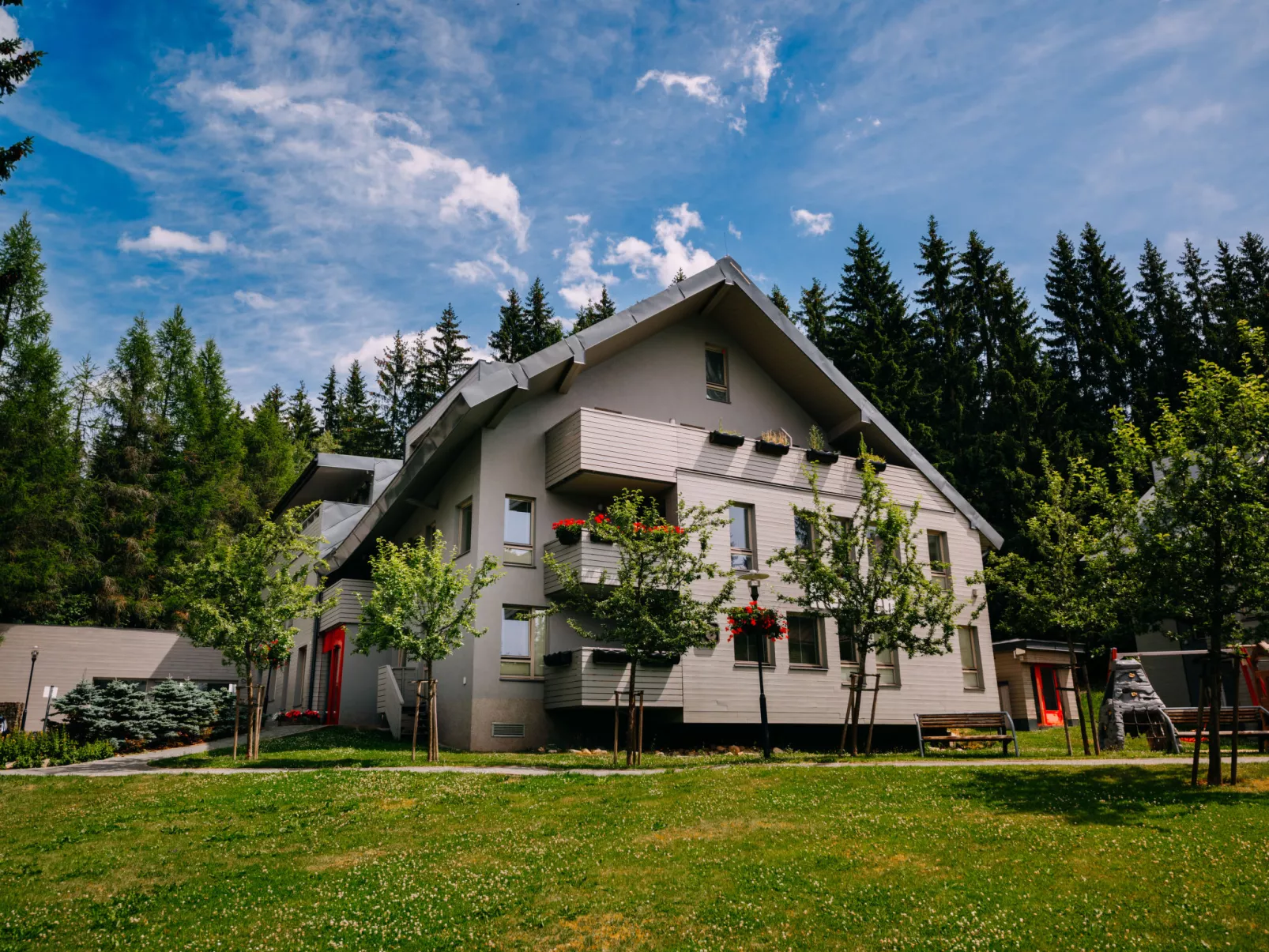 Harrachov Resident-Outside