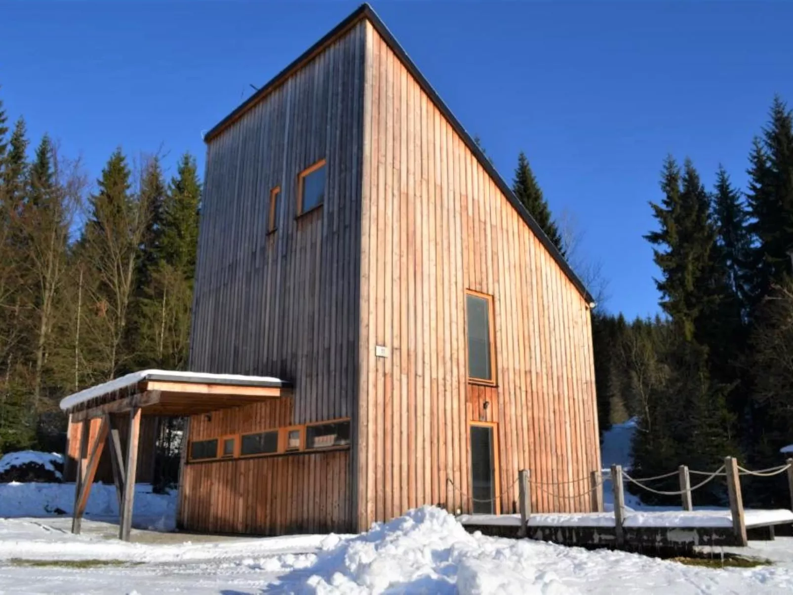 Harrachov 665-Outside