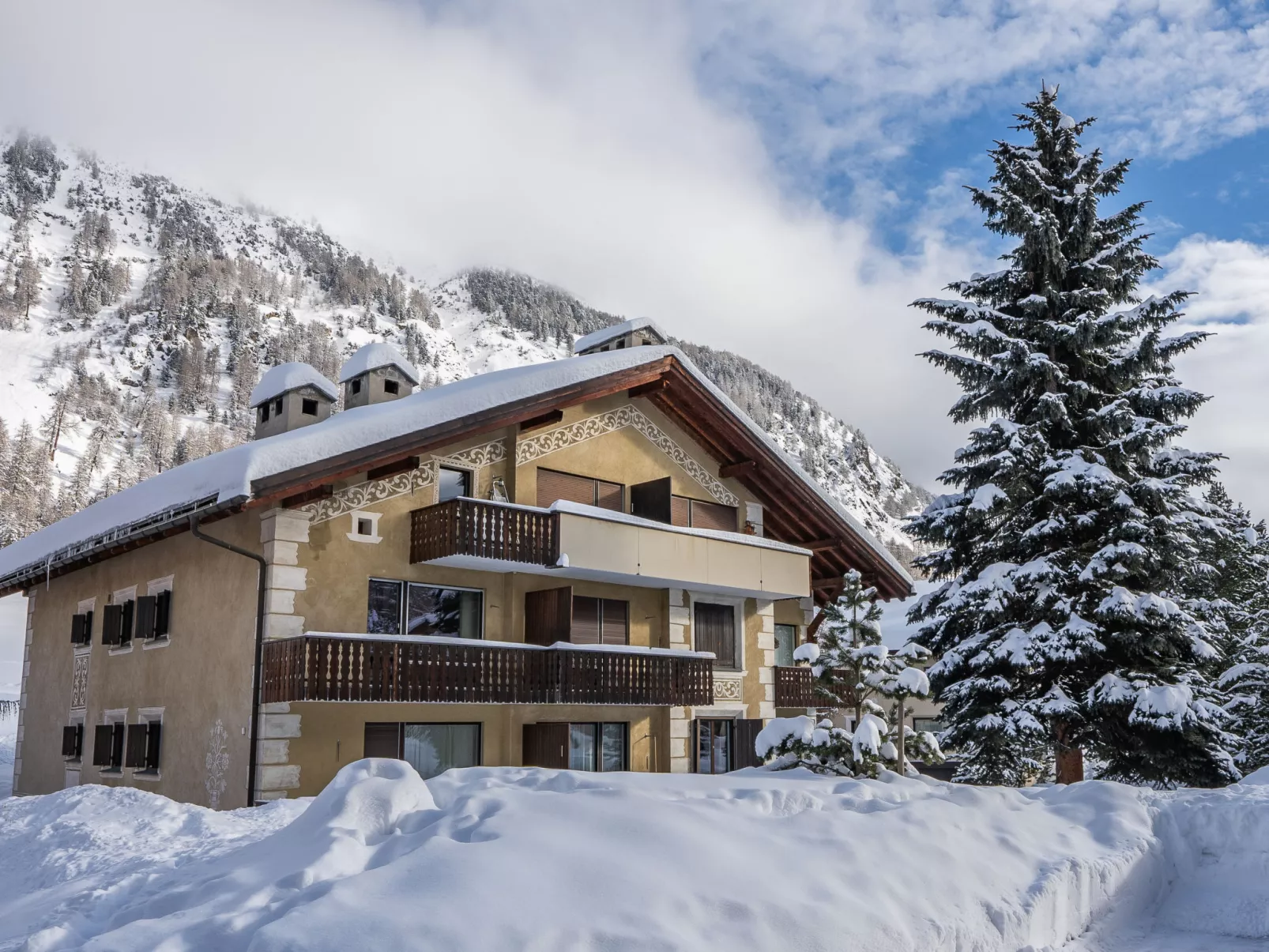 Chesa Palüdin 10 - Pontresina-Outside