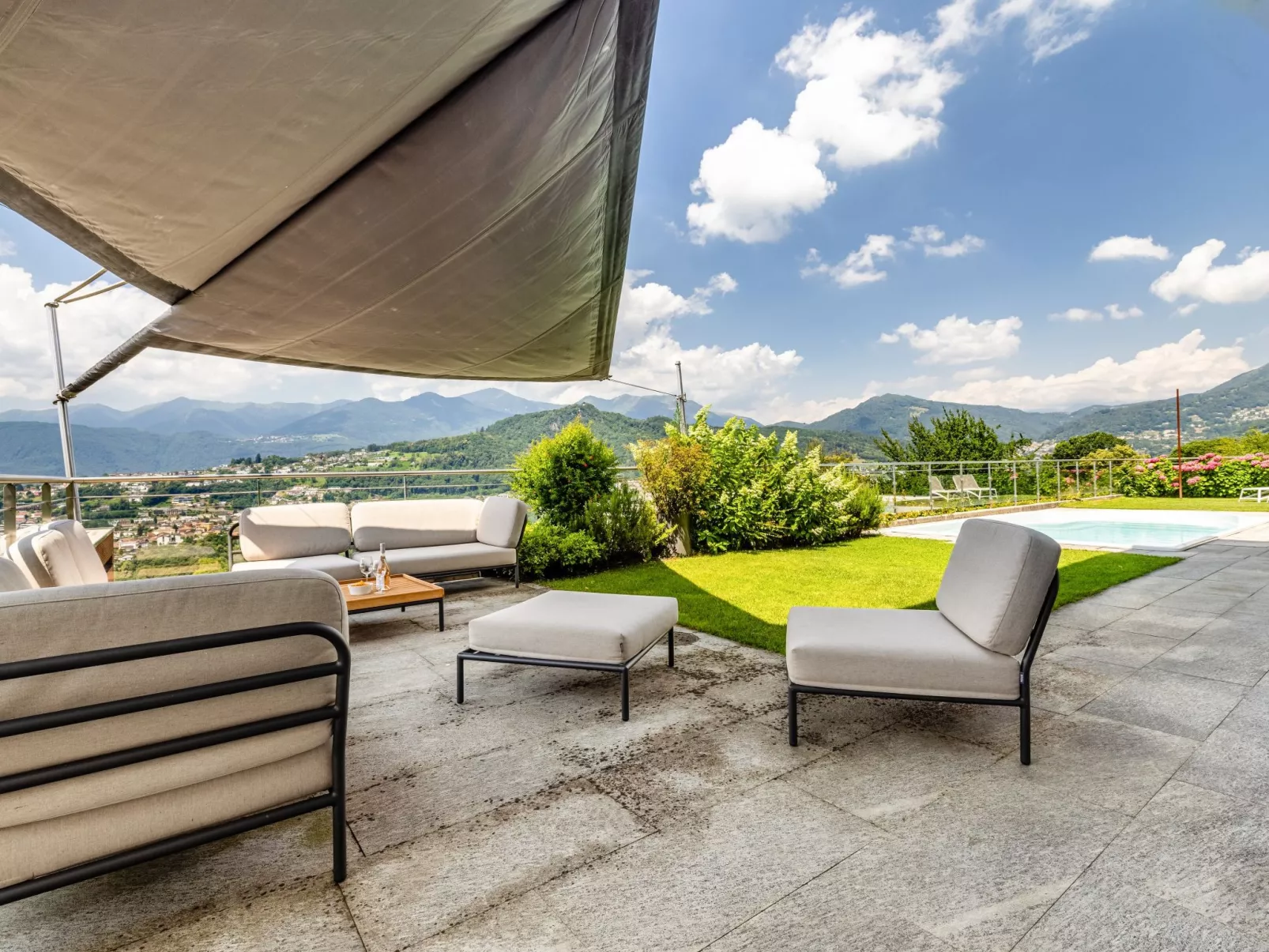 Villa Girandola-Outside