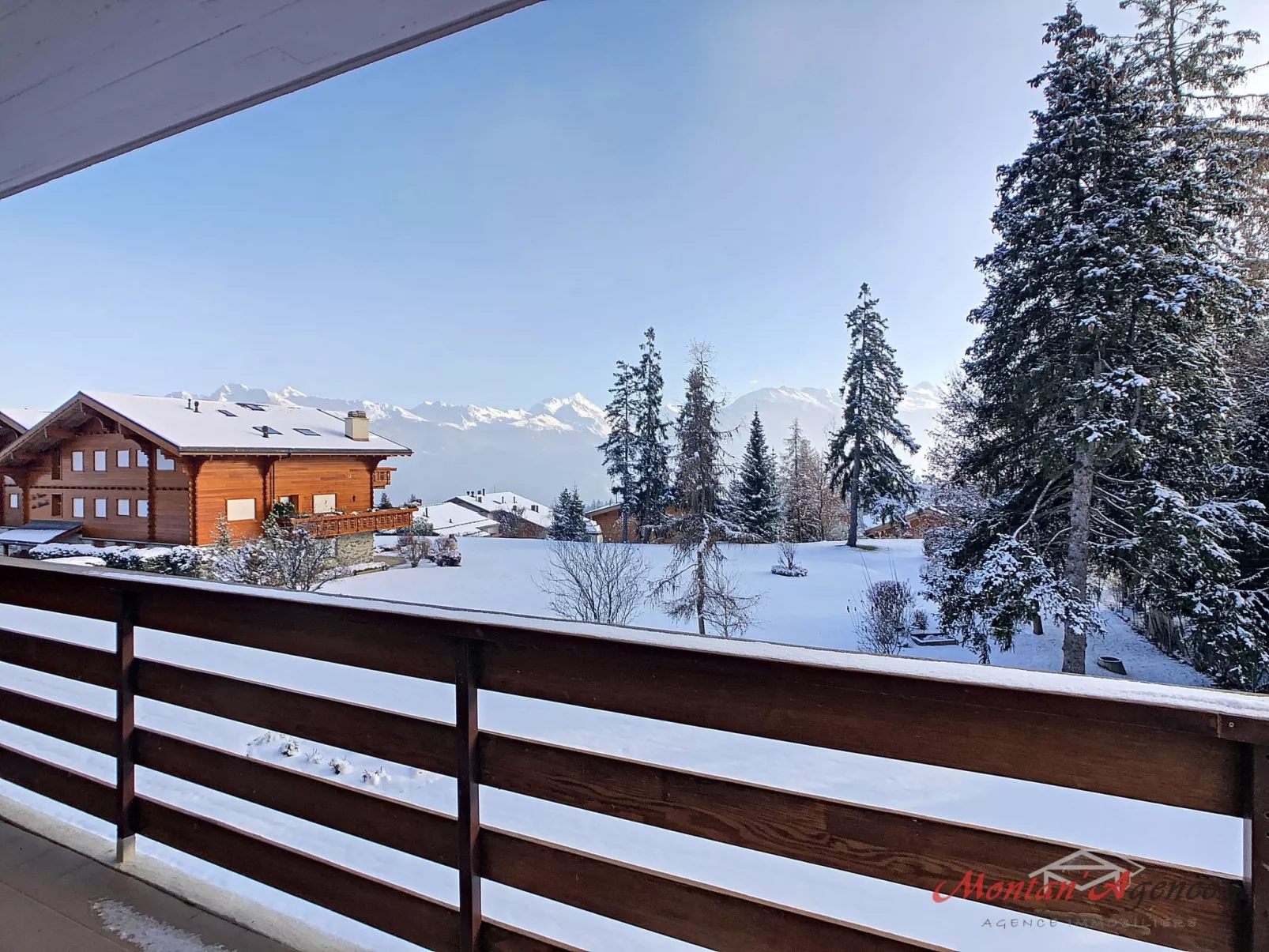 Crans-Colline 17-Outside