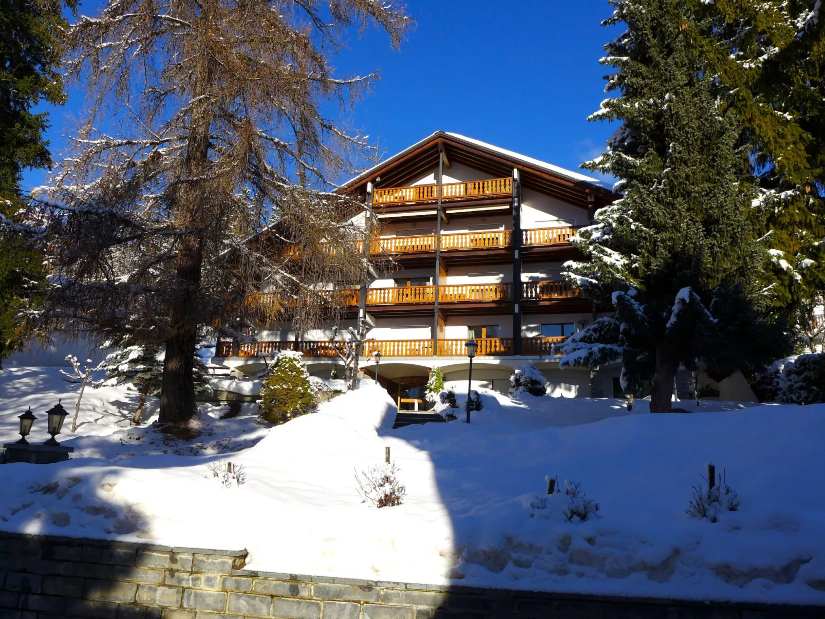 Résidence La Fenière 03-Outside