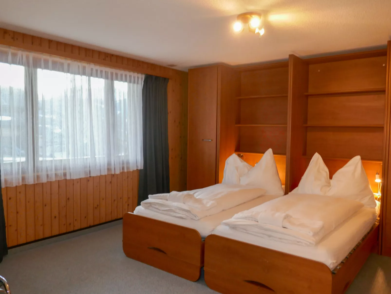 Chalet Chiebrendli-Inside