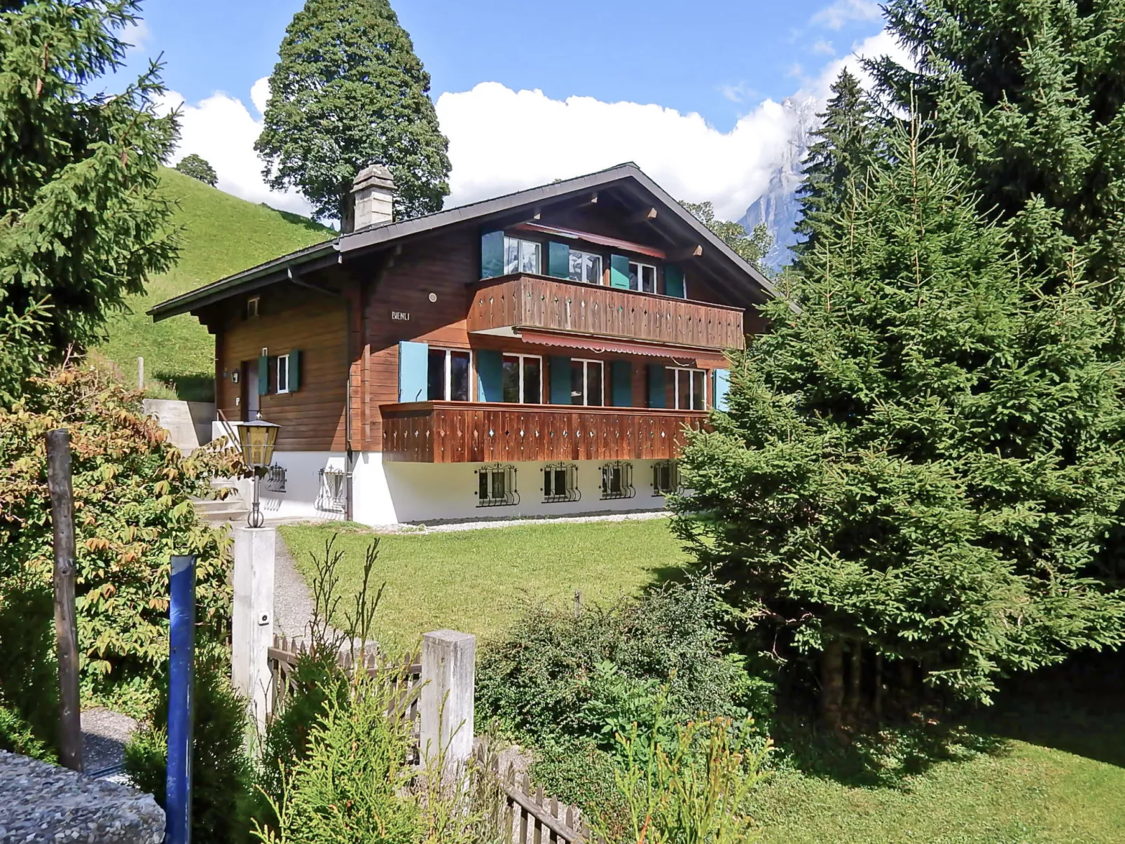 Chalet Bienli Oben-Outside