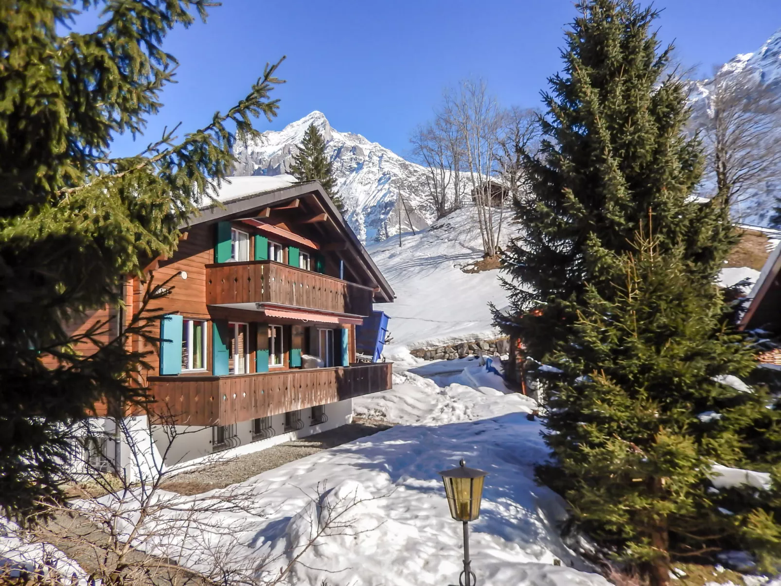 Chalet Bienli Oben-Outside