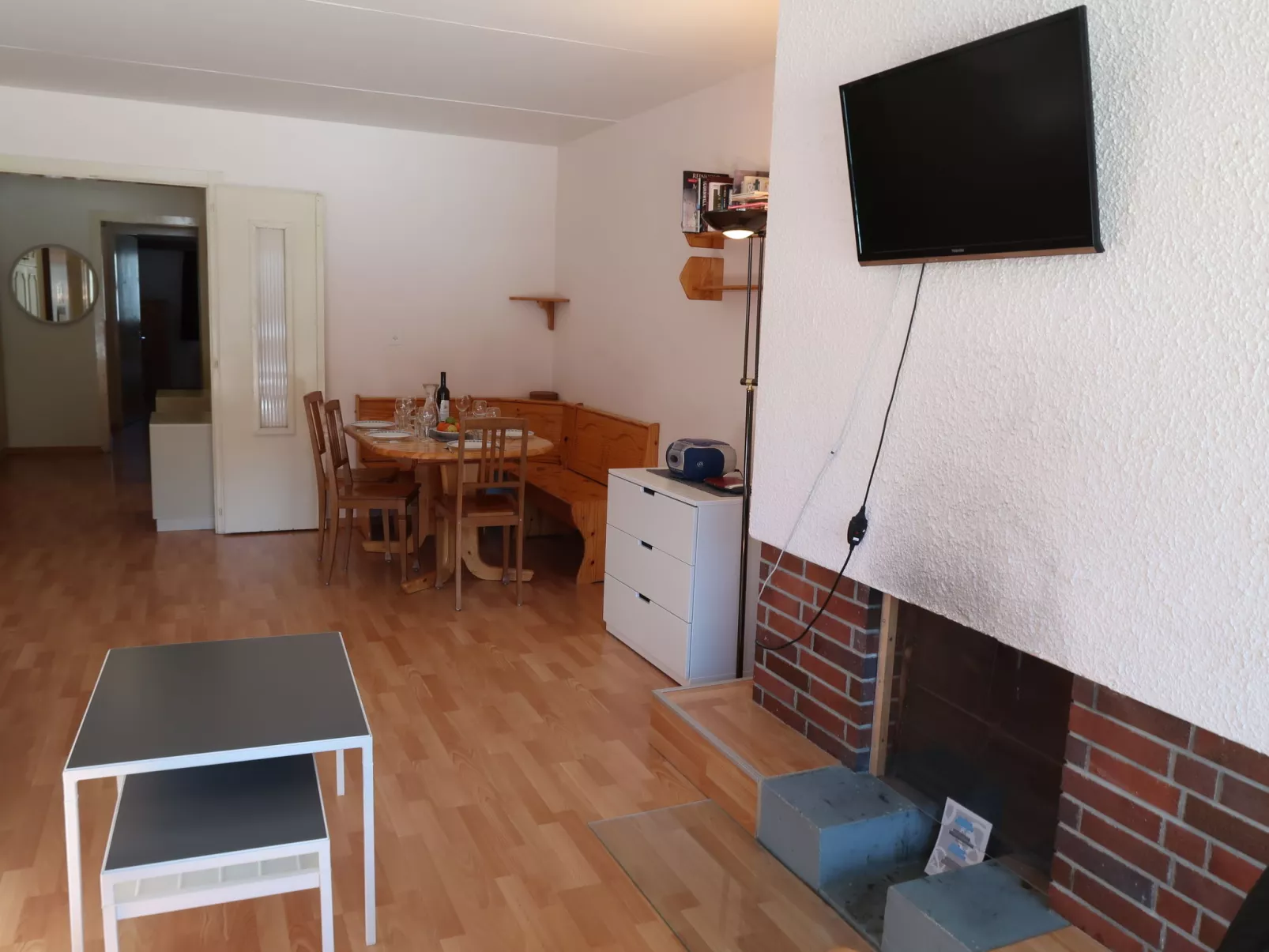 Rosablanche A24-Inside