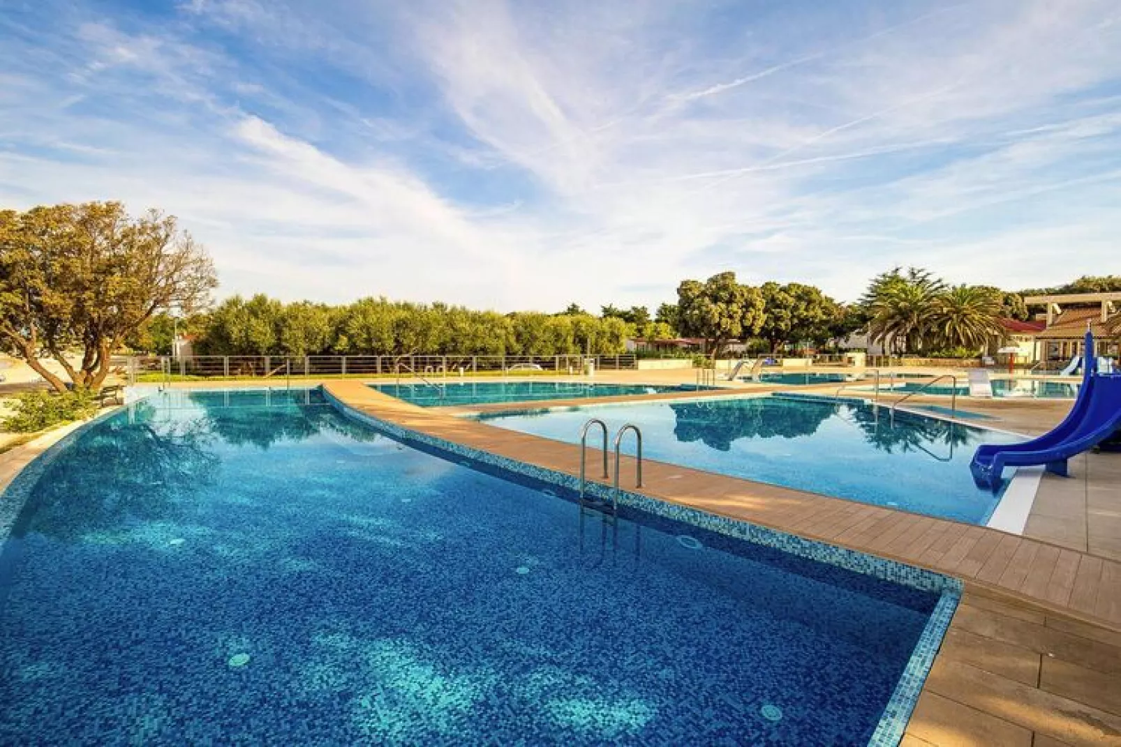 Mobile Homes Strasko Novalja Mediteran Superior mit Pool ca 34 qm für 6 Pers-Park facilities