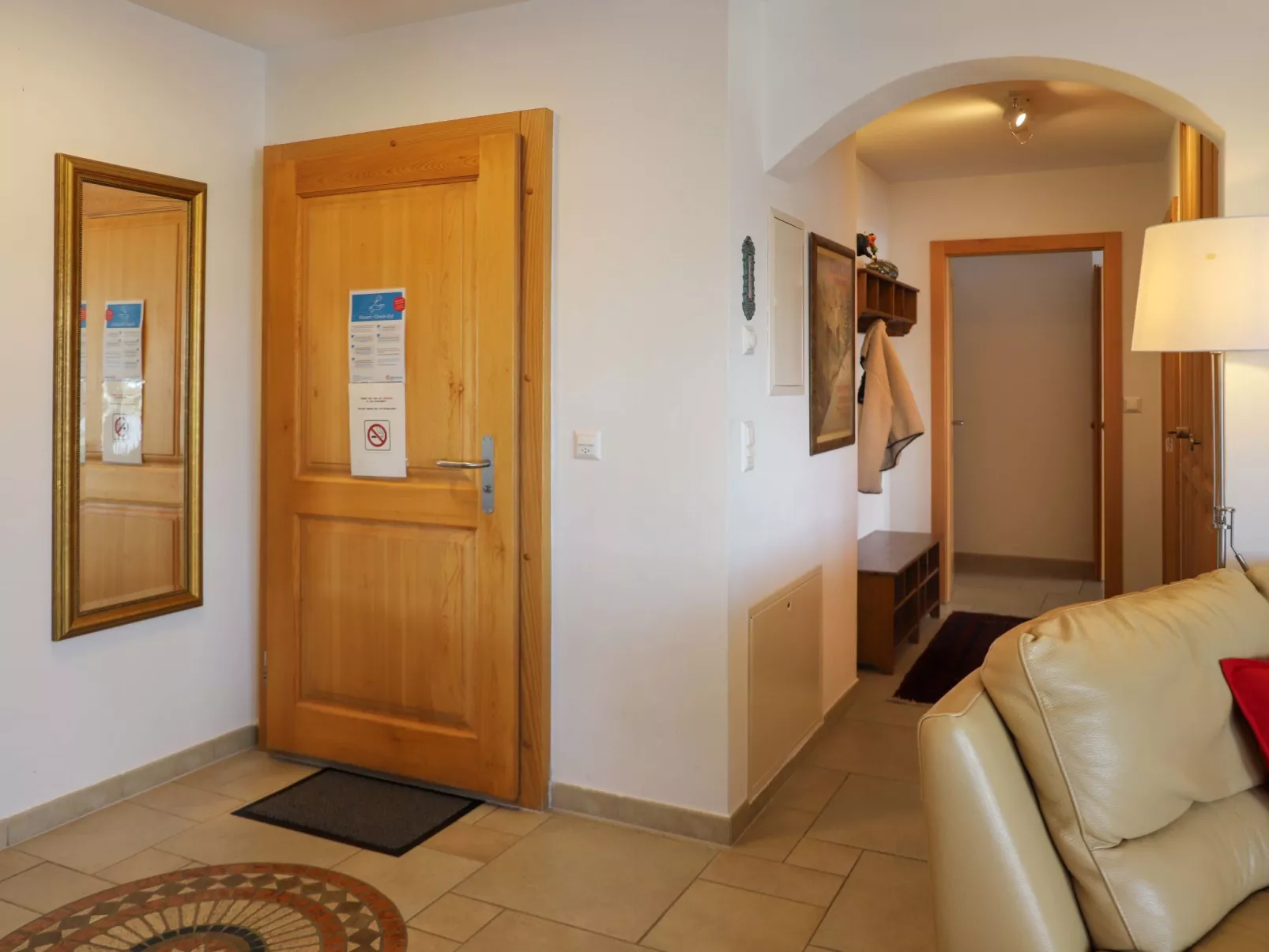 Domaine des Reines C1-Inside