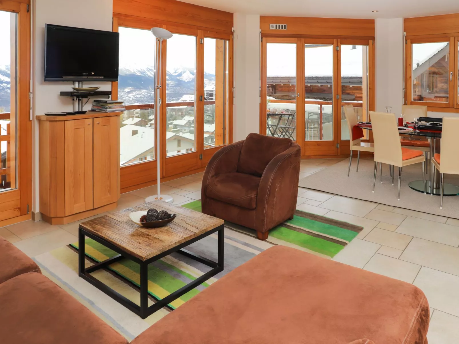 Domaine des Reines B4-Inside