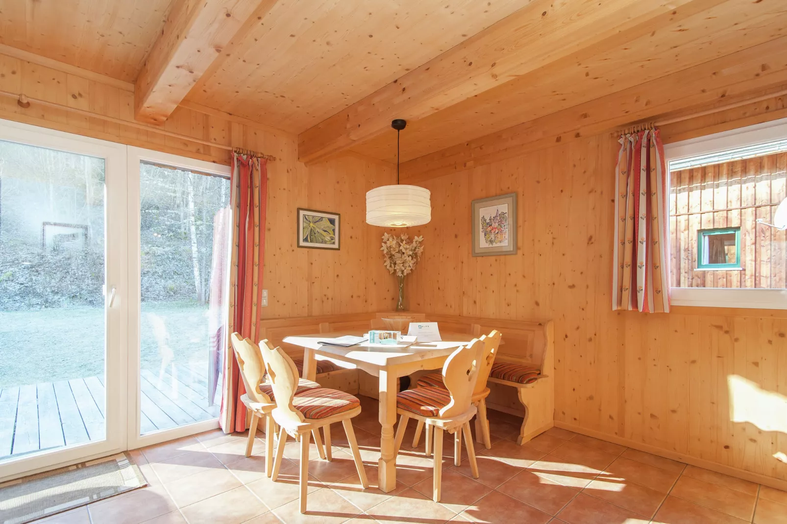 Amdorf Stadl-Dining room