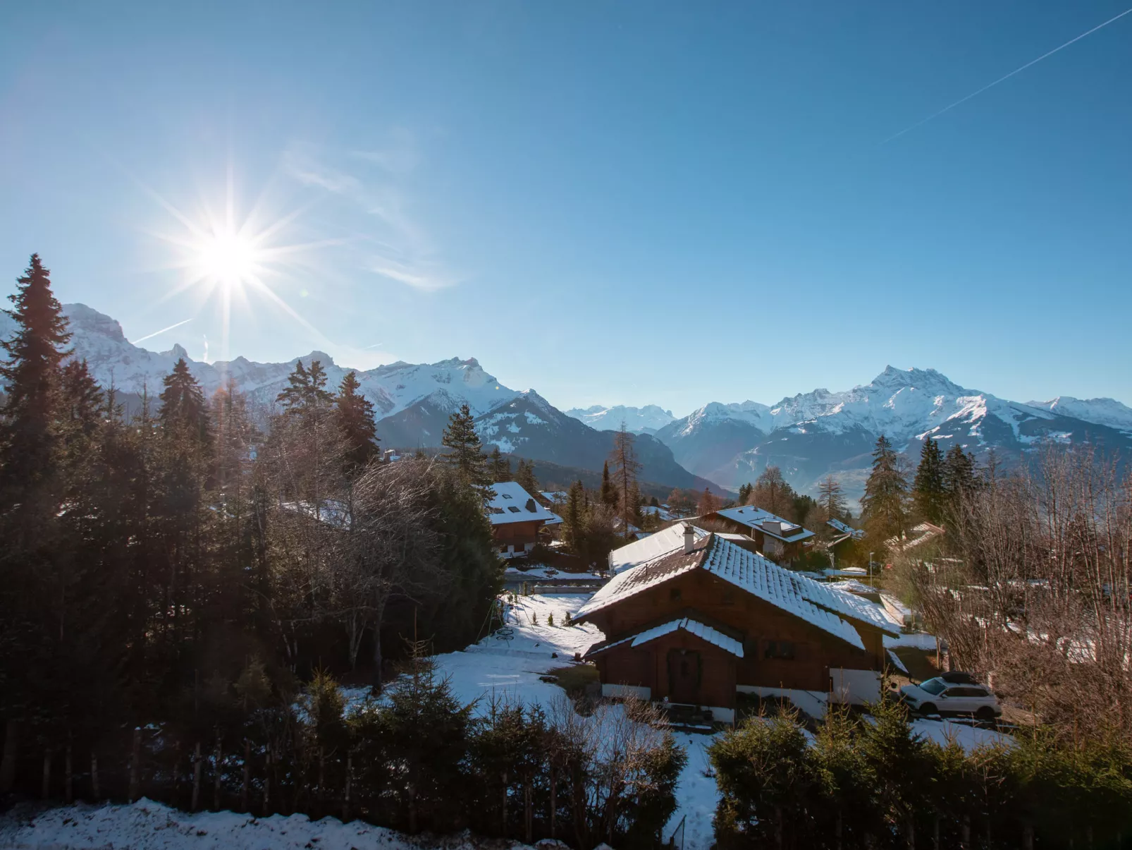 Le Mont Blanc 14-Outside