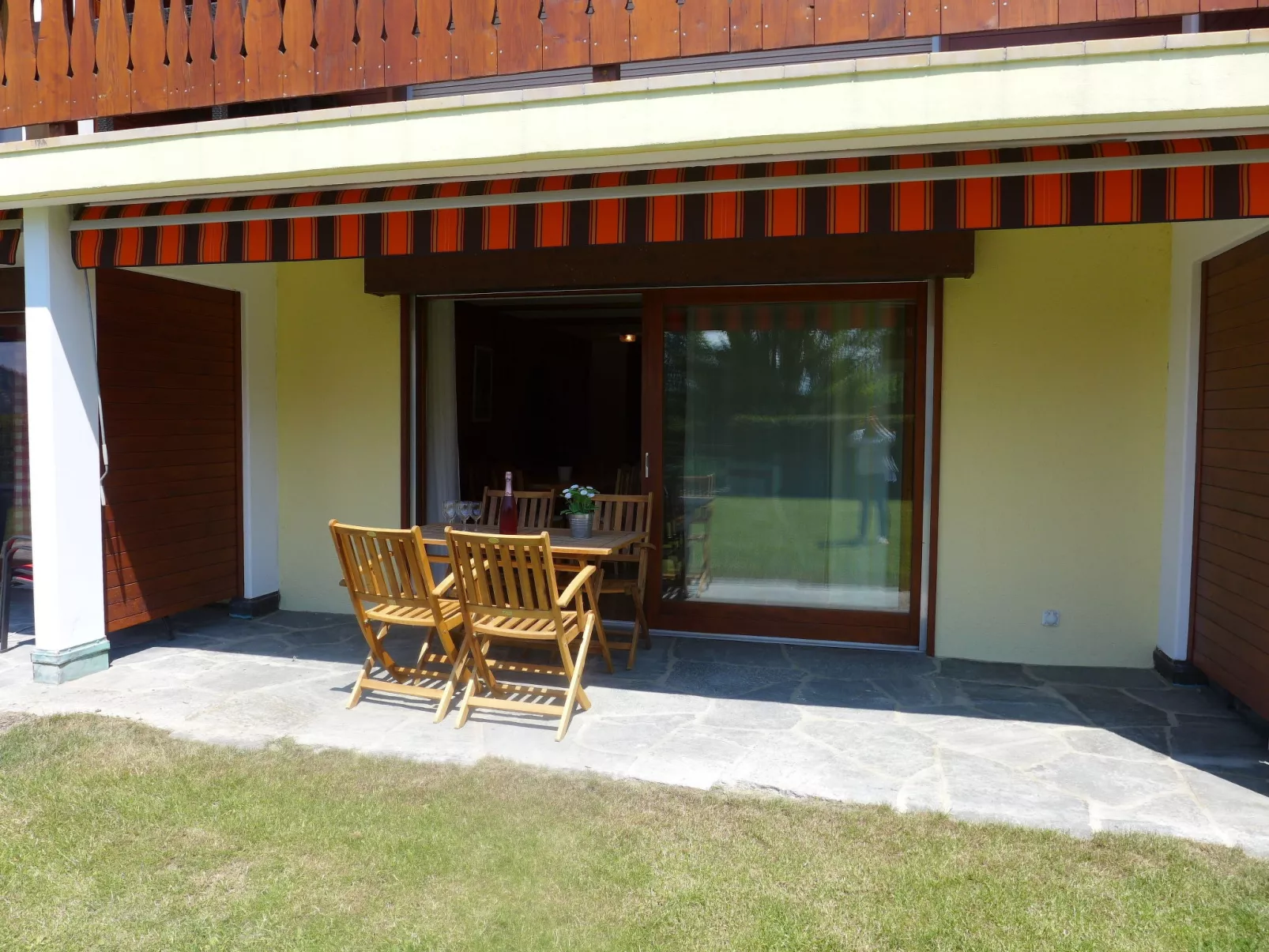 Hyacinthe 2-Inside