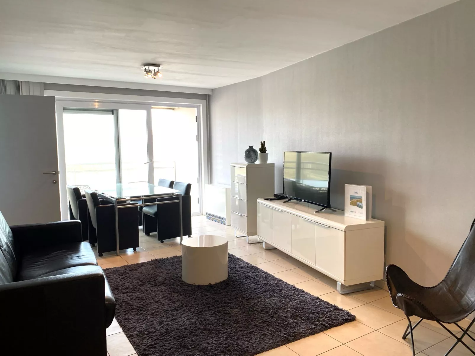 Apartment 302-Dedans