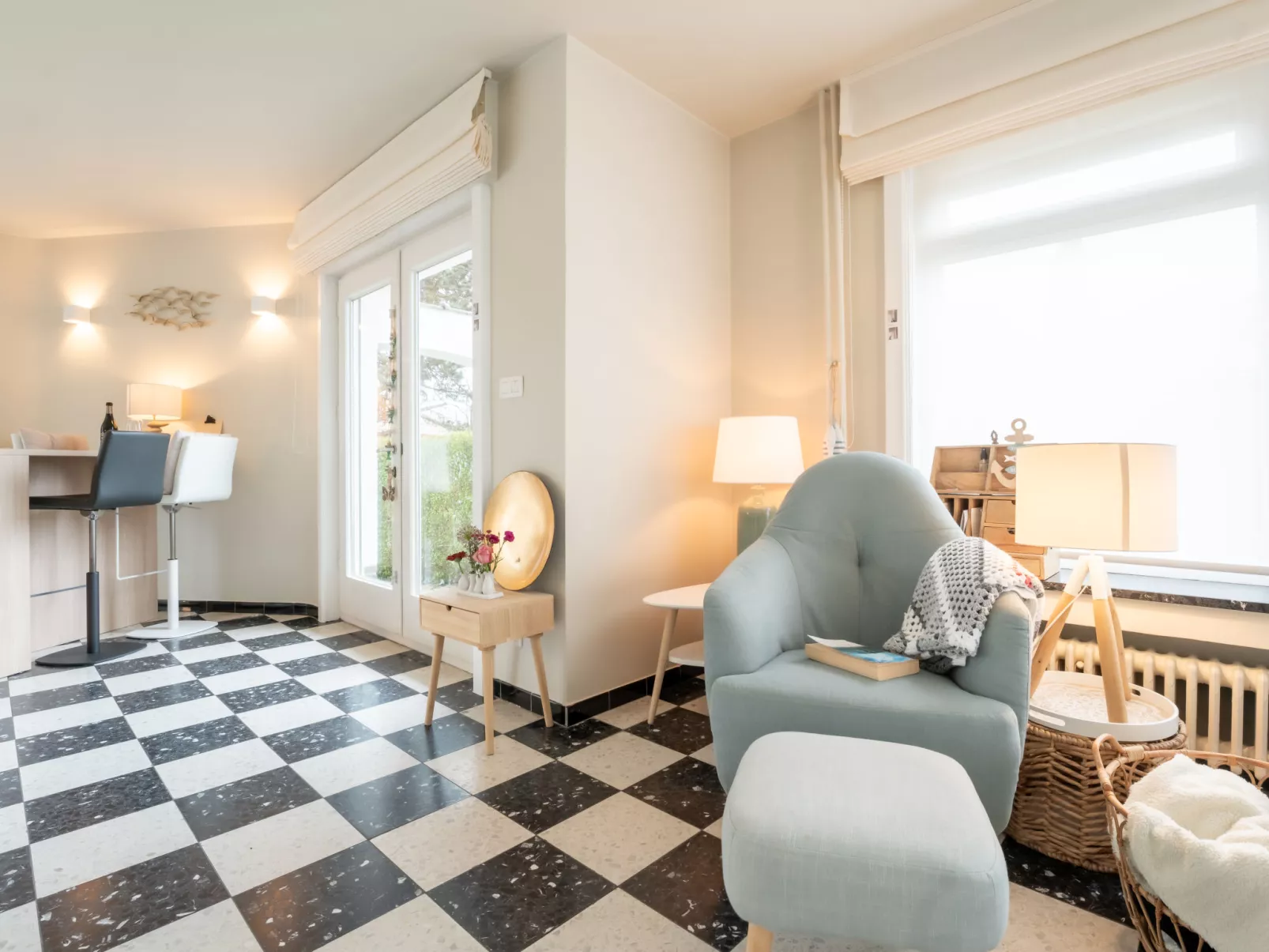 Odyssee - Featured in 'Juliette'-Inside