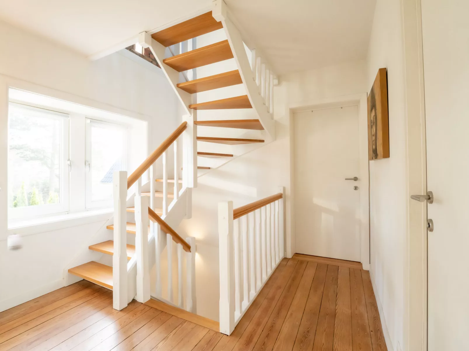 Ons Nest with parking-Inside