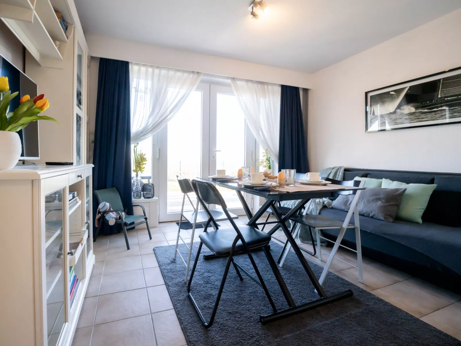 Giuliott with parking and shared pool-Inside