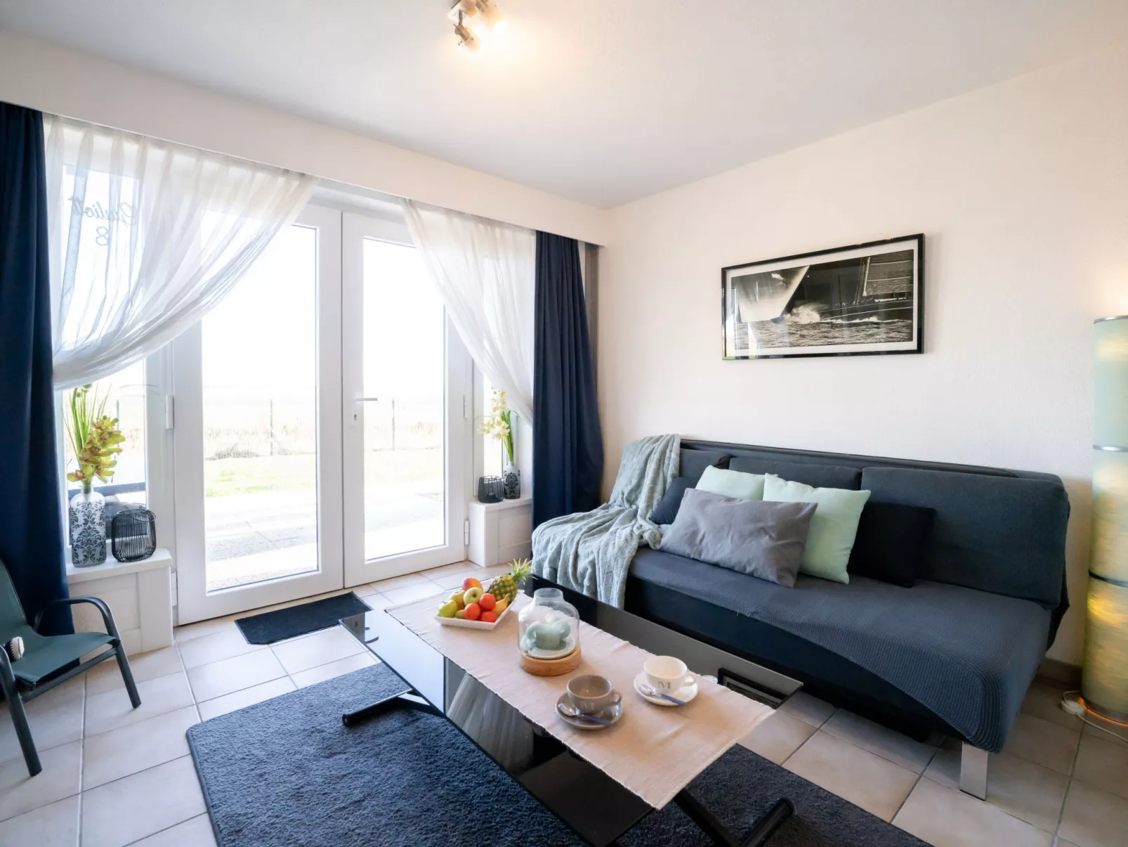 Giuliott with parking and shared pool-Inside