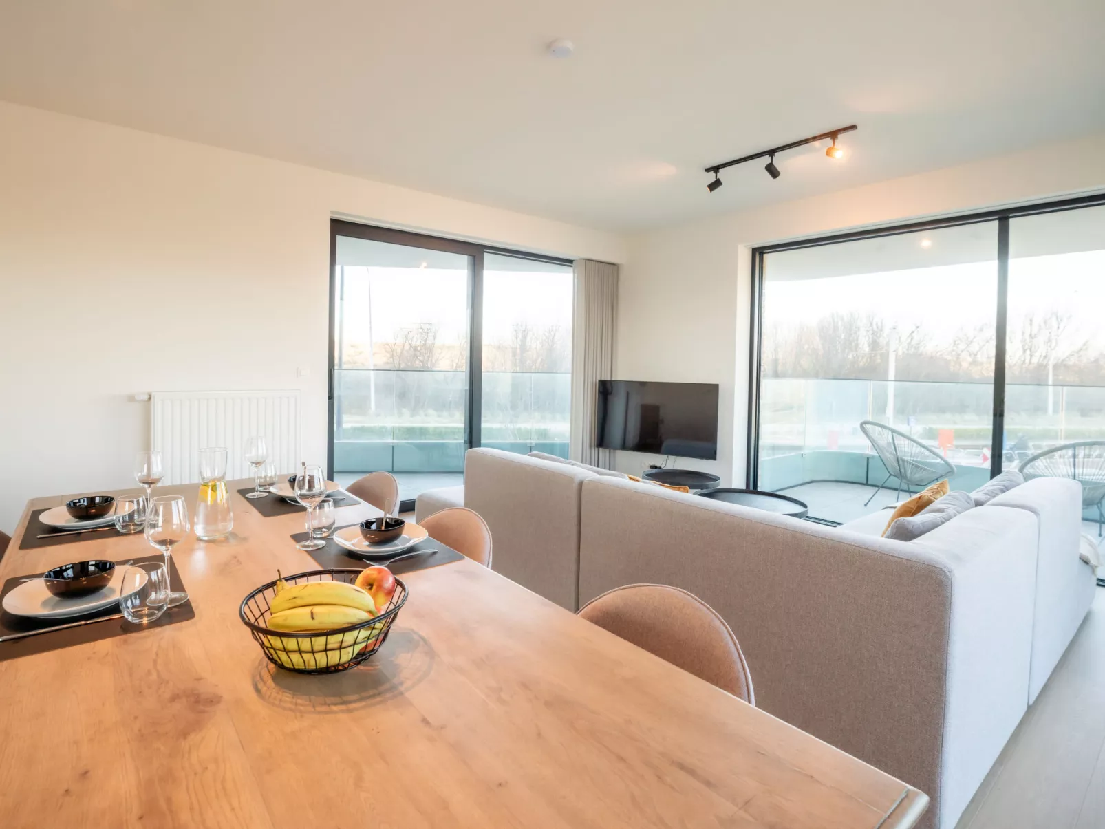 One with terrace and dune view-Inside