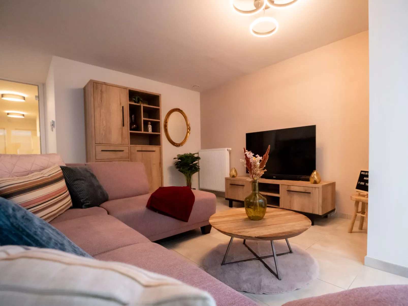 Lovely La Marée with lateral sea view-Inside