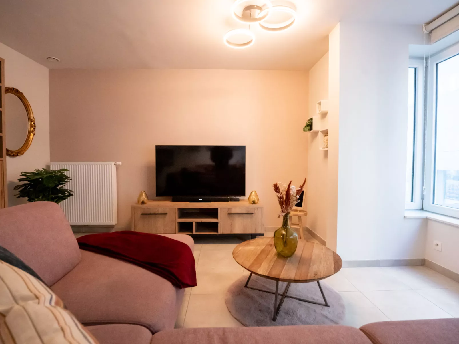 Lovely La Marée with lateral sea view-Inside